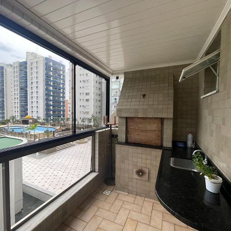 Apto A 30M Da Praia Sobre Shopping Atlantico Balneário Camboriú Kültér fotó