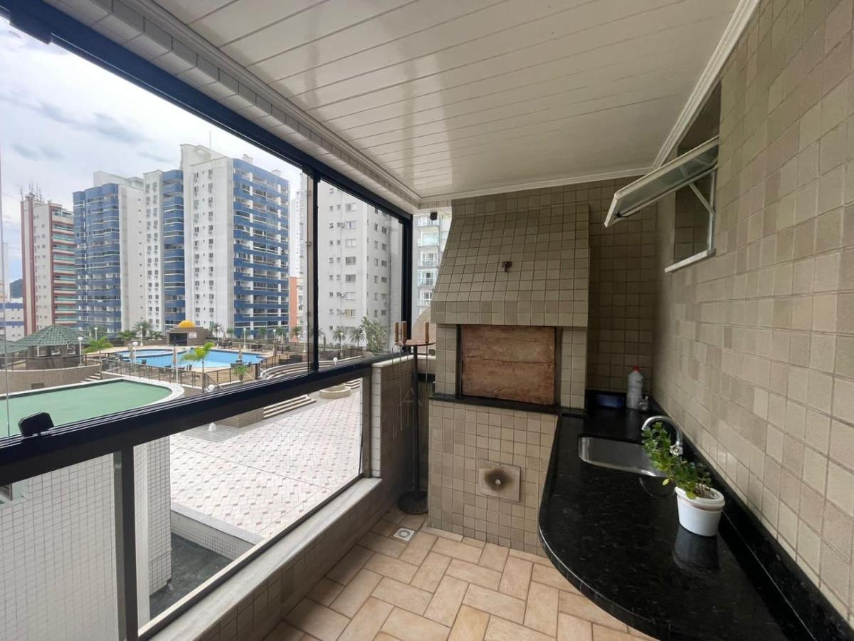 Apto A 30M Da Praia Sobre Shopping Atlantico Balneário Camboriú Kültér fotó